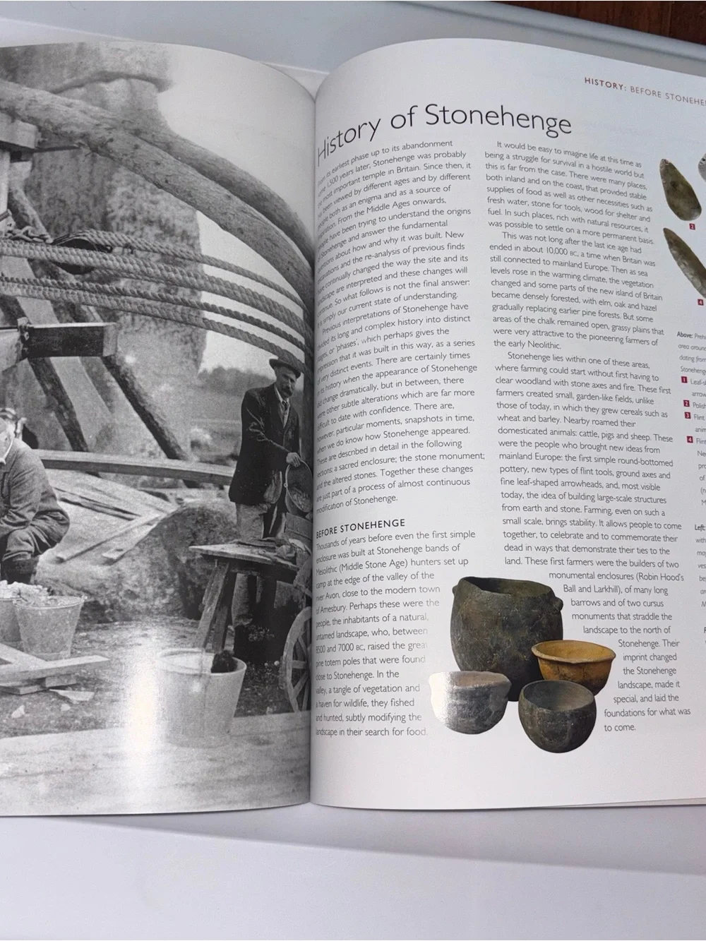 NWOT English Heritage Stonehedge Guide Book